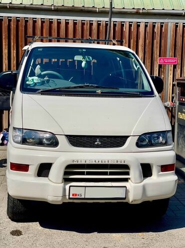 Mitsubishi: Mitsubishi Delica: 2003 г., Механика, Бензин, Минивэн