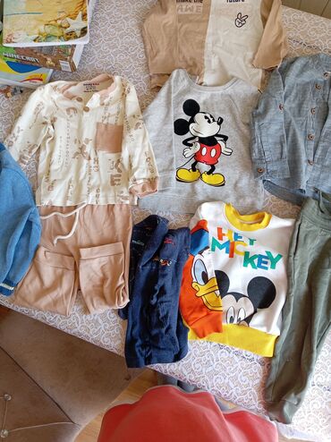 Üst geyimləri: Uşaq dəsti, Oğlan üçün, 9 - 12 ay, Disney