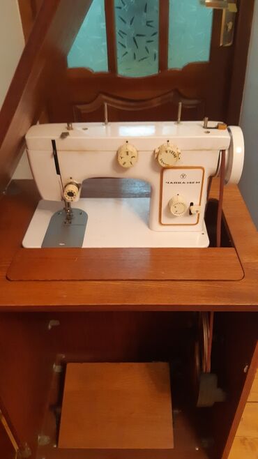Швейные машины: Швейная машина Chayka, Электромеханическая, 6-нитка