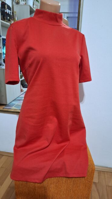 narandžasta haljina: Reserved XL (EU 42), color - Red, Cocktail, Short sleeves