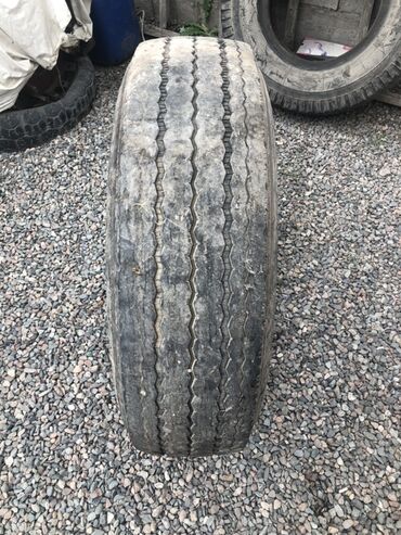 r17 на мерс: Грузовая шина размером 295/80R22.5, предназначенная для коммерческого