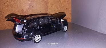 q7: Audi, 2005 il, Dəmir, Ünvandan götürmə — 1