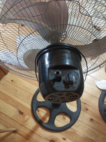 ventilator tap az: Ventilyator AEG, İşlənmiş, Döşəməüstü, Pərli, Kredit yoxdur, Ünvandan götürmə