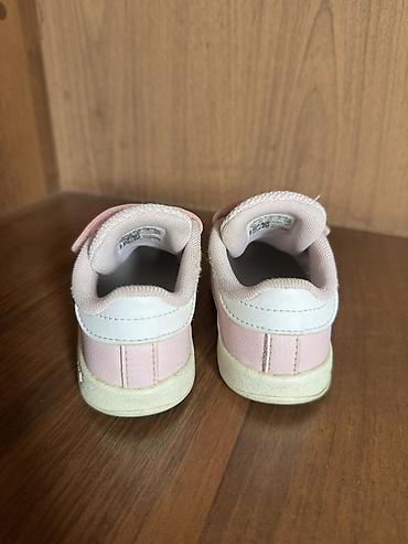 Жаш балдардын бут кийими: Детские кроссовки adidas Original модель с двумя липучками. - — 3