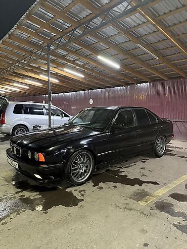 BMW 525: 1992 г., 2.5 л, Механика, Бензин, Седан at lalafo.kg BMW 525: 1992 г., 2.5 л, Механика, Бензин, Седан