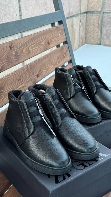 мужская обувь 39 размер: ZEGNA зима 🥶 Натуральная кожа, эко мех Старая цена 8000 сом Спец