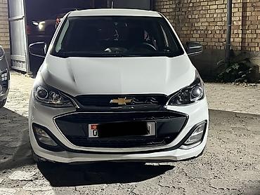 Chevrolet Spark: 2018 г., 1 л, Автомат, Бензин, Хэтчбэк