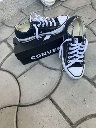 patike sa vazdušnim đonom: Converse, 37.5, bоја - Crna