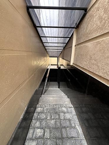 Продажа коттеджей и домов: Современный дом с продуманной планировкой и зоной барбекю. Продаётся — 18