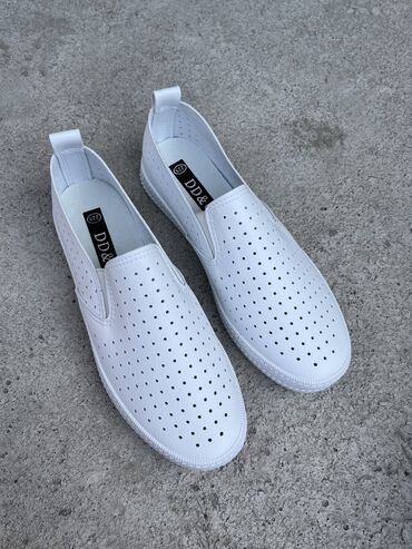 Босоножки, сандалии, шлепанцы: Все по 350с — 6