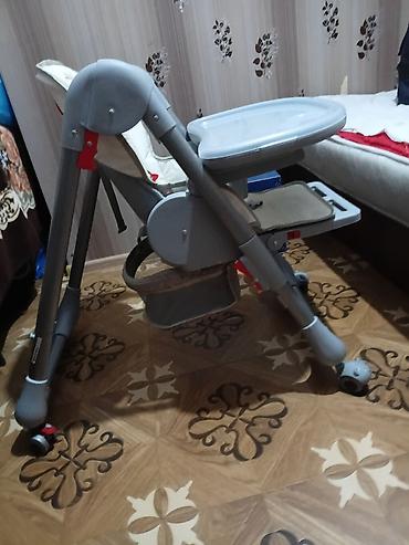 Yemək masaları, oturacaqları: İdyal veziyetdedi yec bir prabilemi yoxdu 3 5 defe istifade olunub — 2