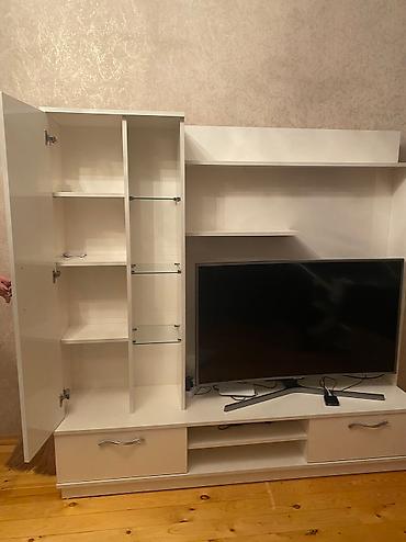 Ev və bağ: İşlənmiş, Düz TV altlığı, Polkalı — 2