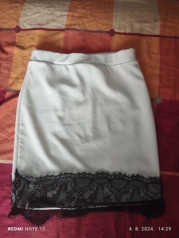 pantalone crne sa: Suknjica ( rastegljiva )