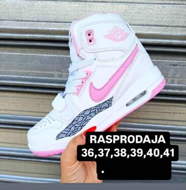 Women's Sneakers and athletic shoes: 2900 din
sdo — 7