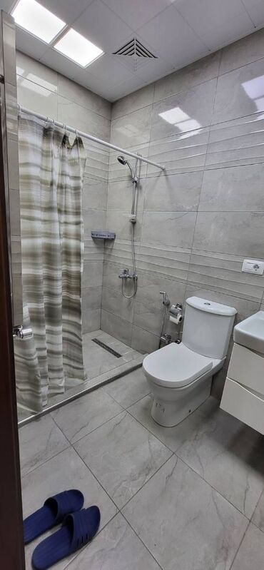 Uzunmüddətli kirayə mənzillər: Xalqlar metrosuna 6-7 dəqiqəlik məsafədəBaku medical plazanın — 9