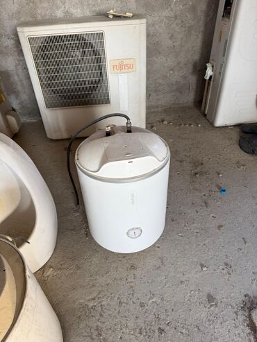 Aristonlar: Ariston 50 l, İşlənmiş, Kredit yoxdur, Ünvandan götürmə, Ödənişli çatdırılma, Rayonlara çatdırılma