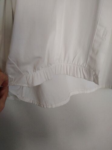 Köynək və bluzalar: 38-40 razmer brend koftalar. Biri 8m — 24