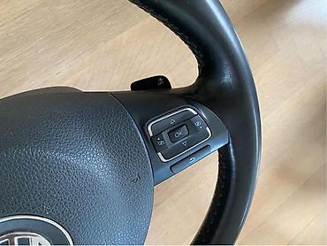 veliki tockovi: VOLAN ZA VOLKSWAGEN GOLF 5, GOLF 6, GOLF 7 . OD 2003. DO 2020. GOD — 3
