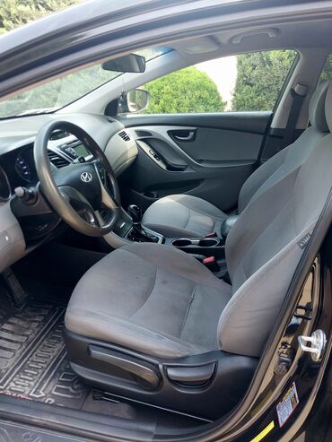 Hyundai: Hyundai Elantra: 1.8 l | 2015 il Sedan — 8