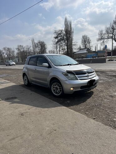 Toyota: Toyota ist: 2004 г., 1.5 л, Автомат, Бензин