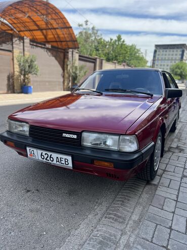 Mazda: Mazda 626: 1987 г., 2 л, Механика, Бензин, Хэтчбэк