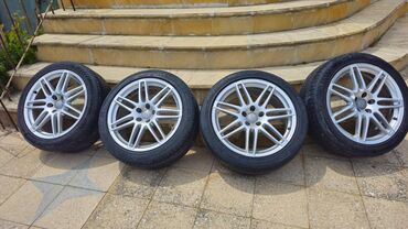 Disk təkərlər: İşlənmiş Disk təkər Audi 245 / 45 / R 19, 5 Boltlu lalafo.az -da Disk təkərlər: İşlənmiş Disk təkər Audi 245 / 45 / R 19, 5 Boltlu