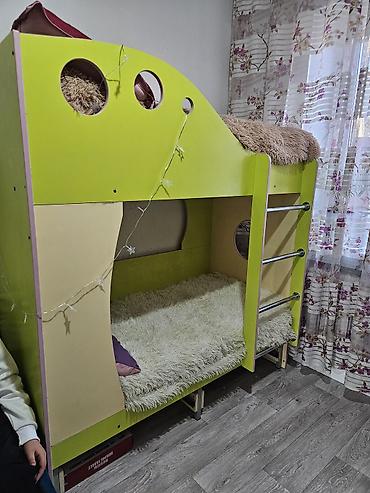 Продам двухъярусная кровать детскую до 12 лет б/у в хорошем состоянии at lalafo.kg Продам двухъярусная кровать детскую до 12 лет б/у в хорошем состоянии
