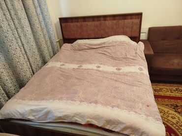 Rəflər: İşlənmiş, İkinəfərlik çarpayı, Bazasız, Matrassız, Siyirməsiz