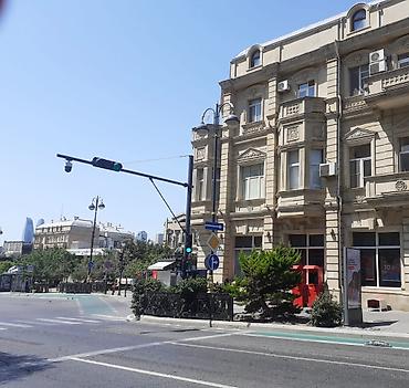 Nizami metro stansiyasınin yanidir 4 mərtəbəli daş binadir üstü 3+1 lalafo.az -da Nizami metro stansiyasınin yanidir 4 mərtəbəli daş binadir üstü 3+1