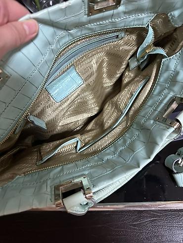 Сумки: Шикарная Сумка Prada из лакированной кожи под крокодила, цвет — 2
