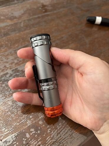 фишка кж: Компактный фонарь NEBO с поворотной головной частью - Тип — 1
