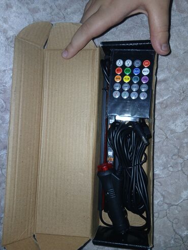 Digər salon aksesuarları: Avtomobil üçün LED işıqlandırma dəsti Məhsul tərkibi: - 2 ədəd — 7