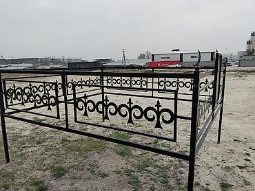 Деревянные заборы: Изготовление и установка оградок и табличек на могилу. - — 8
