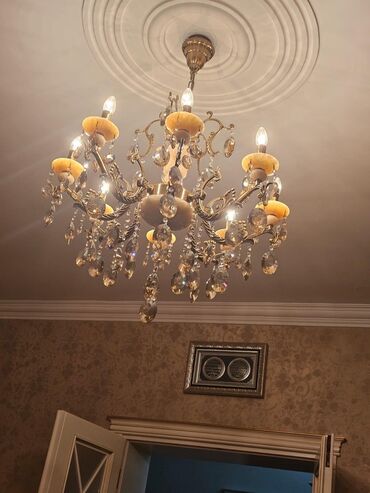metbex ucun lusturlar: Çılçıraq, 10 və daha çox lampa, Metal