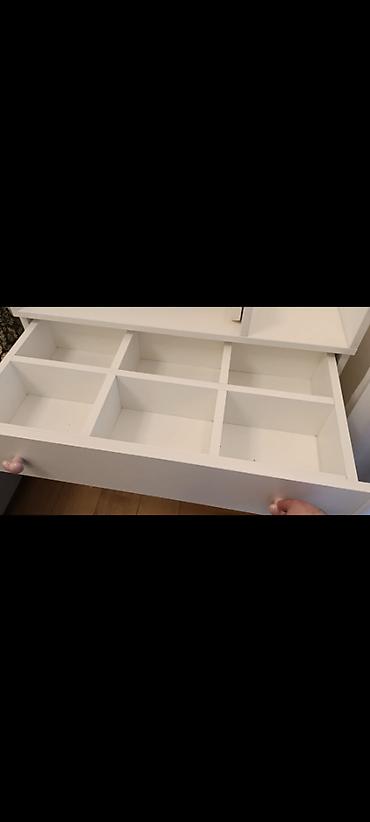 Ostali nameštaj: Komoda za Bebe Komoda za bebe se izradjuje od Univera debljine — 5