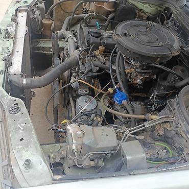c 220: Mercedes-Benz W124: 1990 г., 2 л, Механика, Бензин, Седан — 4