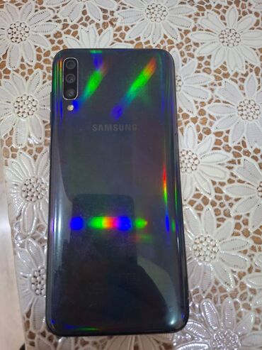 samsung a95: Samsung Galaxy A70, 128 GB, rəng - Mavi, Face ID, İki sim kartlı, Barmaq izi