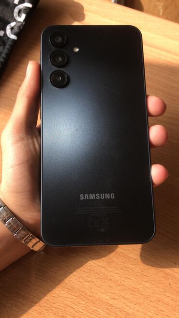 ekran ucun sade sekiller: Samsung Galaxy A16, 256 GB, rəng - Qara, Barmaq izi