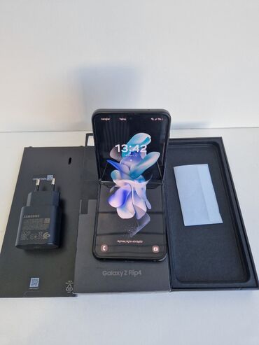 mingecevirde ucuz telefonlar: Samsung Galaxy Z Flip 4, 256 GB, rəng - Qara, Barmaq izi, Face ID