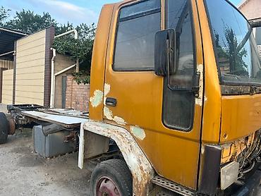 Грузовики: Грузовик, Ford, Стандарт, 6 т, Б/у — 3