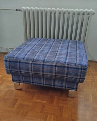 komoda sa kliznim vratima: Tabure / lenjivac, Ćimo kompany, dimenzije 75 x 75 x 40 cm, potpuno