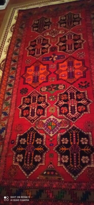 Ev üçün digər mallar: Salam texmini 100ilin xalcasidi elde toxumadi öz evimize mexsus olub — 2