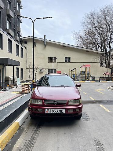 Volkswagen: Volkswagen Passat: 1994 г., 1.6 л, Механика, Бензин, Универсал — 12