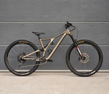 велосипед в балыкчы: Горный велосипед, Specialized, Рама L (172 - 185 см), Алюминий, Б/у