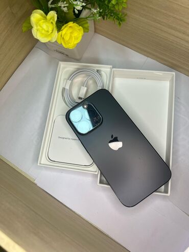 Apple iPhone: IPhone 14 Pro, Новый, 256 ГБ, Black Titanium, Защитное стекло, Чехол, Кабель, 86 %