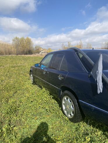 Mercedes-Benz: Mercedes-Benz W124: 1989 г., 2.3 л, Механика, Бензин, Седан — 27