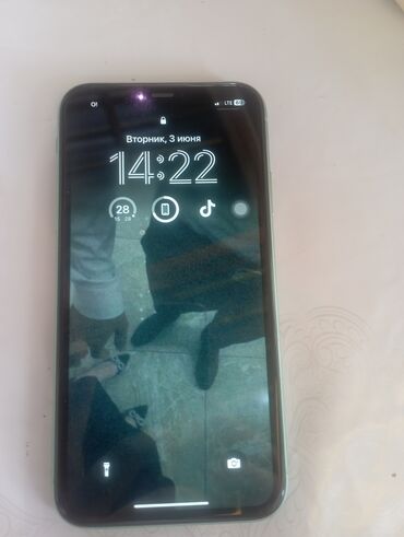 телефон 500: IPhone 11, Б/у, 64 ГБ, Зеленый, Наушники, Зарядное устройство, Чехол, 79 %