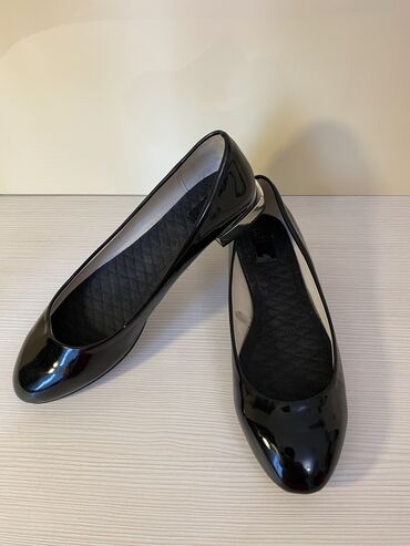обувь zara: Туфли 38.5, цвет - Черный