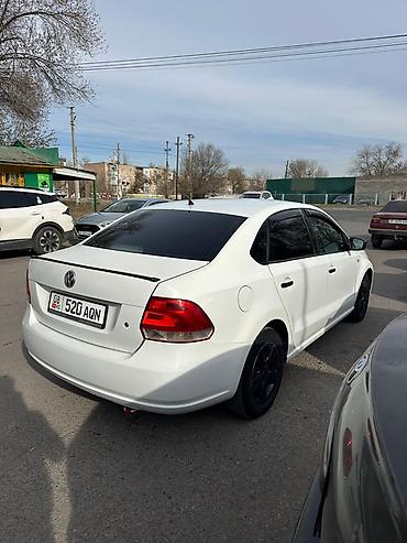 Volkswagen: Volkswagen Polo: 2013 г., 1.6 л, Механика, Бензин, Седан — 5