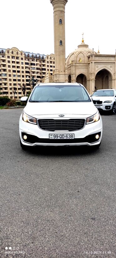 Kia: Kia Carnival (ağ rəng, miniven) - Geniş 9 yerlik salon, ailə və uzun — 2